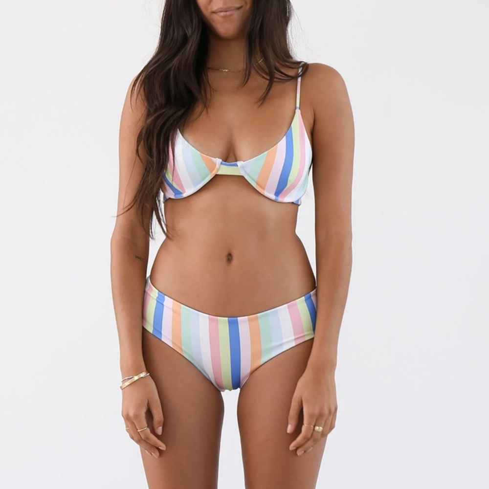 NIRVANIC Aix Top + Lulu Bottom in Summer Stripe